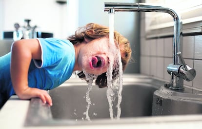 El 99,3% del agua de grifo en España es potable.