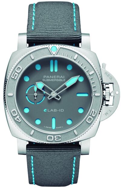 El Submersible eLAB-ID es todo un logro de Panerai, un homenaje a la creatividad del Laboratorio di Idee, la incubadora de investigación y desarrollo que está detrás de todos los avances técnicos de la firma. Pero lo más importante de este modelo es que supone una gran oportunidad para demostrar que es posible hacer relojes casi exclusivamente a partir de materiales reciclados, para así reducir la necesidad de materiales vírgenes y la huella medioambiental. Se fabricarán solo 30 unidades disponibles en 2022. Precio: 60.000 euros.