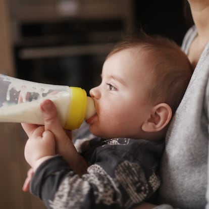 Bebés leche de fórmula contaminada