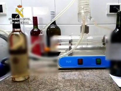 Instalaciones utilizadas por la trama desarticulada para falsificar botellas de vino con denominación de Origen de El Bierzo.