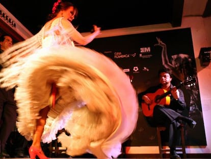 Blanca del Rey, en plena actuación en el escenario del Corral