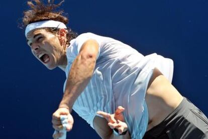 Nadal, durante un entrenamiento este domingo en Melbourne