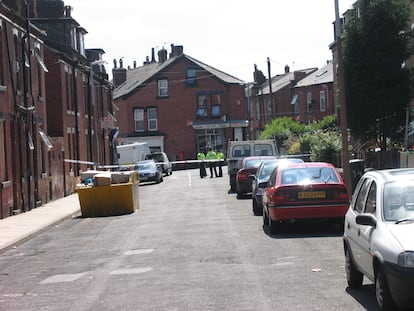 Despliegue policial en el barrio de Beeston (Leeds), el 13 de julio de 2005.