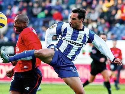 Pablo Amo (a la derecha), durante un partido.