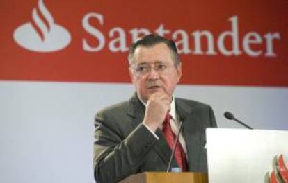 En la imagen, el consejero delegado del Banco Santander, Alfredo Sáenz. EFE/Archivo