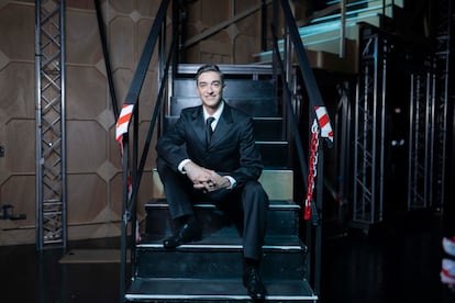 Tomeu Bibiloni tras bambalinas, minutos antes del estreno de 'La Traviata' en el Teatro Real de Madrid, el martes pasado.