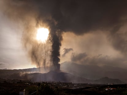 The eruption on La Palma continued on Wednesday.