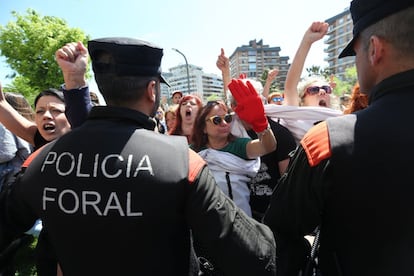 Protestas por la sentencia de 'La Manada' frente al Palacio de Justicia de Pamplona.