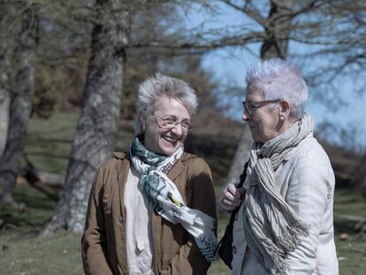 Blanca Portillo y Maixabel Lasa, en el rodaje de 'Maixabel' de Icíar Bollaín