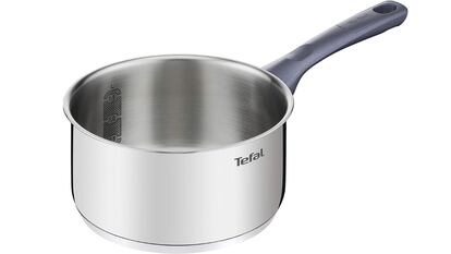 Cazo de acero inoxidable de la marca Tefal, con mango ergonómico de baquelita y base reforzada para proteger frente a posibles impactos.