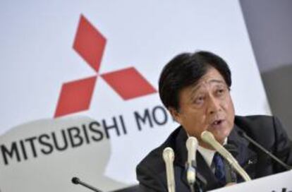 El presidente de Mitsubishi Motors, Osamu Masuko, ofrece una rueda de prensa en Tokio (Japón). EFE/Archivo