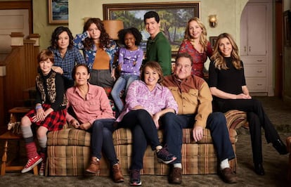 El nuevo reparto de 'Roseanne'.