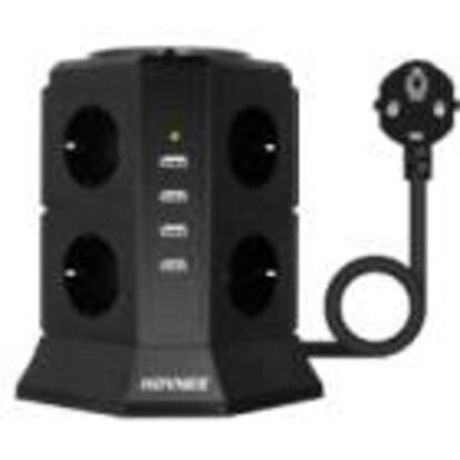 Con cuatro puertos USB