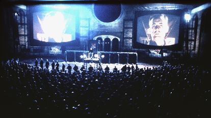 Una imagen de '1984', película dirigida por Michael Radford y basada en la novela de George Orwell