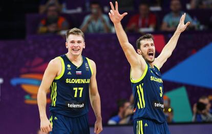 Doncic y Dragic en la semifinal. 