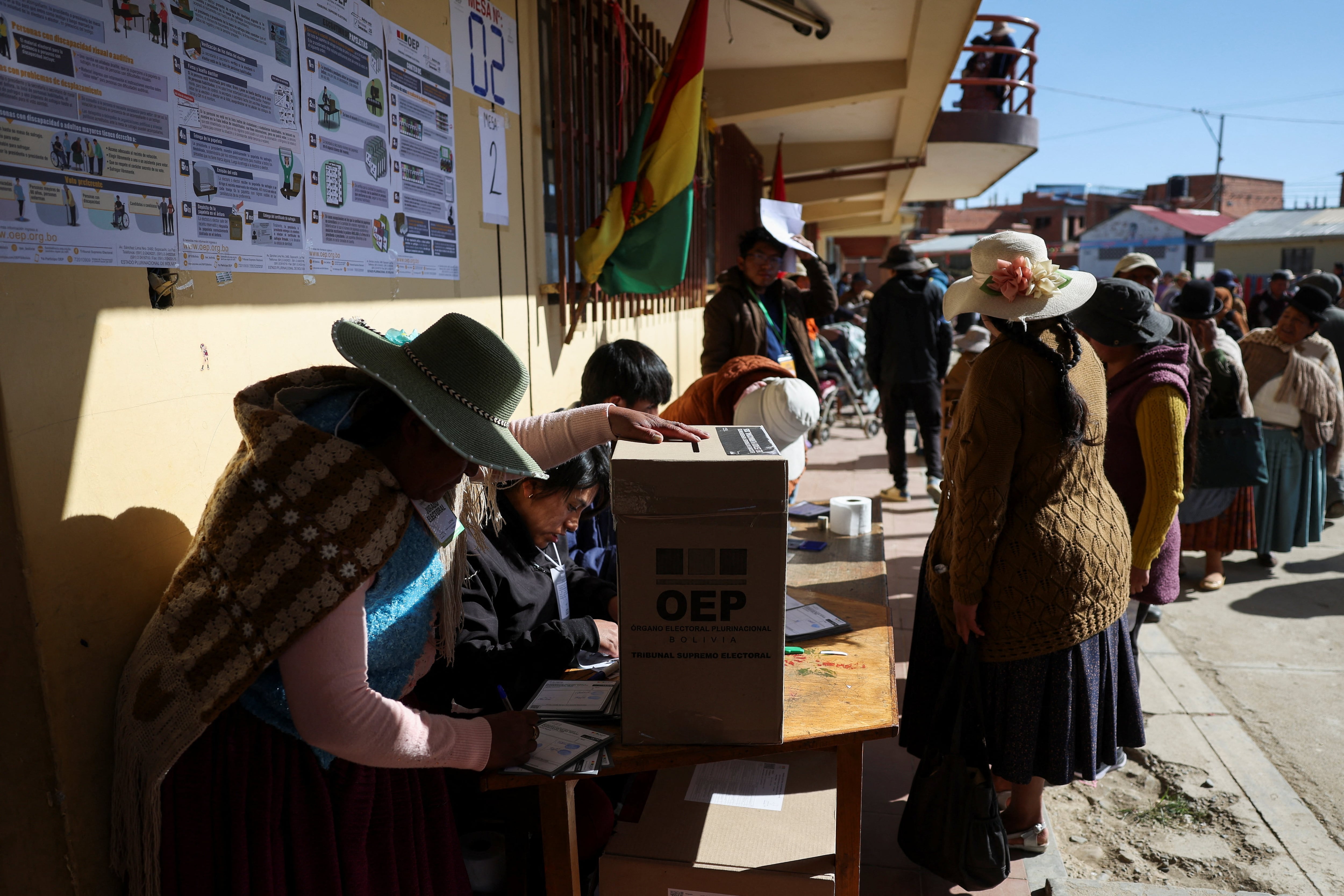 La democracia no se entrena gratis
