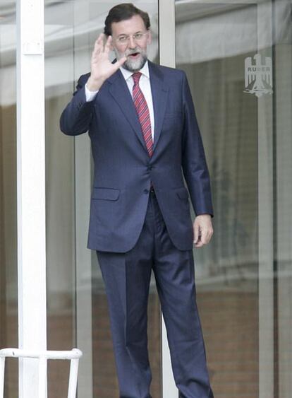 El líder del Partido Popular acudió el martes por la tarde a visitar a la nueva infanta y a su madre. Recién llegado de Ponferrada (León), Mariano Rajoy llegó a la clínica a las 19.30 y permaneció allí con los una media hora.