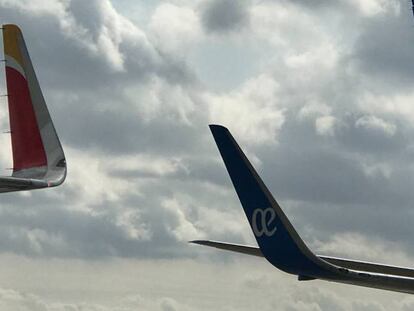 Aviones de Iberia y Air Europa.