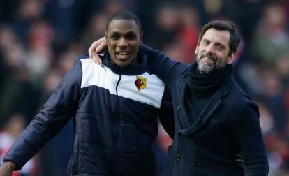 Quique Sanchez Flores (d) celebra junto a Ighalo el triunfo en la semifinal de la FA Cup ante el Arsenal.