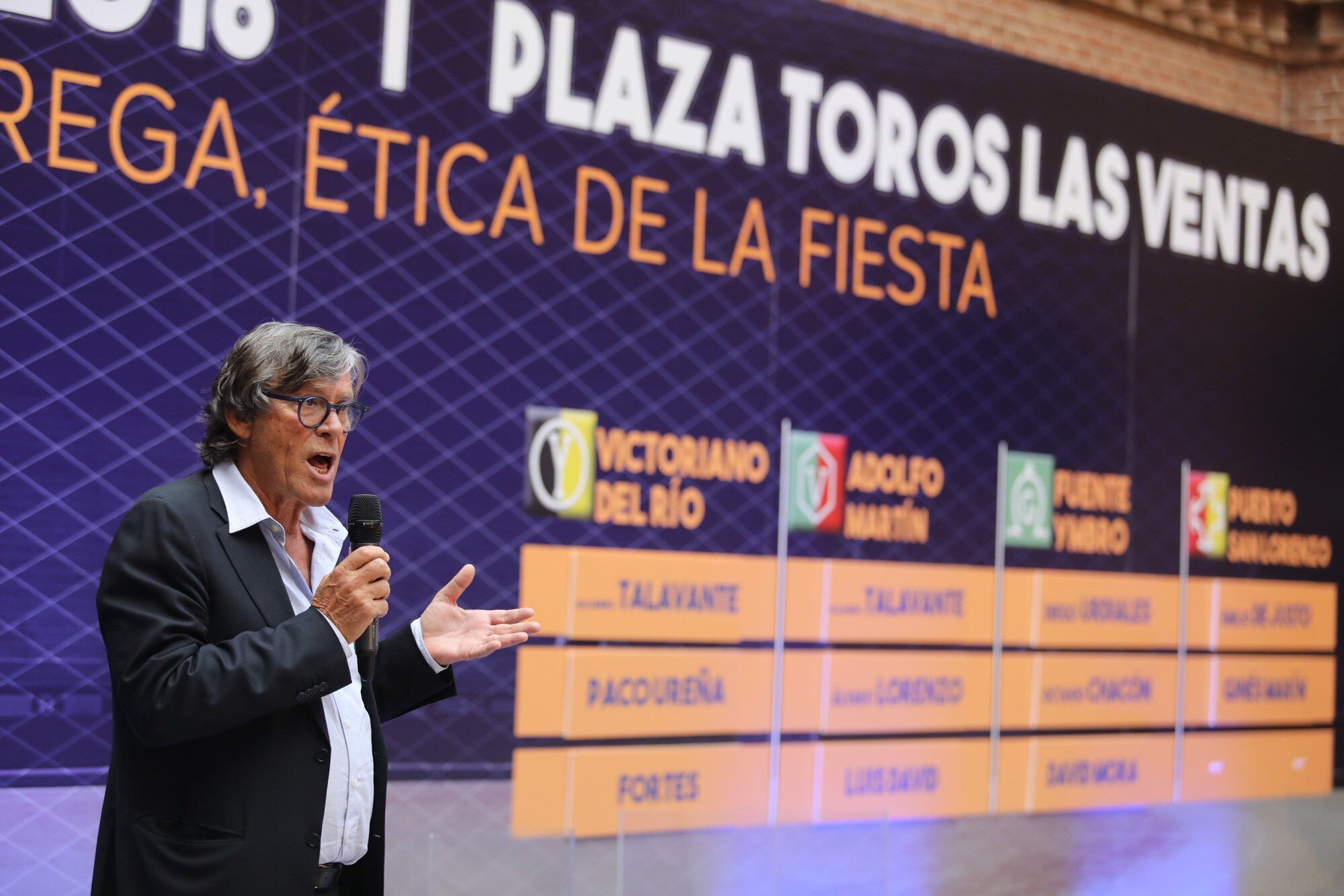 Simón Casas, durante la celebración del sorteo del bombo en la Feria de Otoño de 2018.