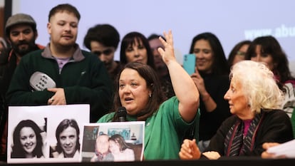 Adriana Metz y Estela de Carlotto, presidenta de Abuelas de Plaza de Mayo, este lunes.
