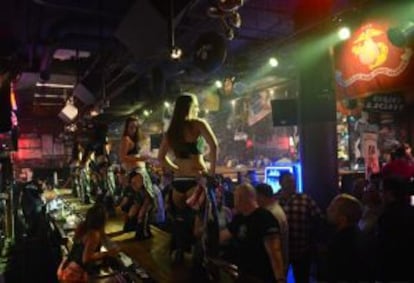 Ambiente del bar Cowgirls, en Seattle.