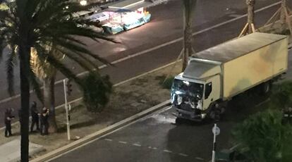 Camión que arrolló a una multitud en Niza este jueves.
