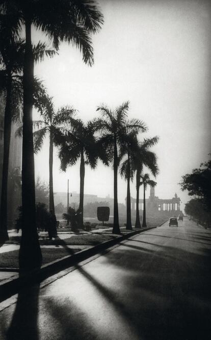 La avenida de los Presidentes de La Habana, en 1956.