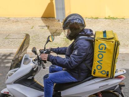 Repartidor de Glovo en Lisboa. La plataforma levantó el año pasado 300 millones de euros en dos rondas.