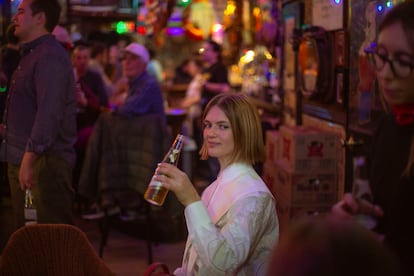 Noche de karaoke en el Montero.Seila montes