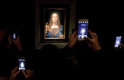 La obra 'Salvator Mundi', en una vista previa antes de la subasta de 2017.