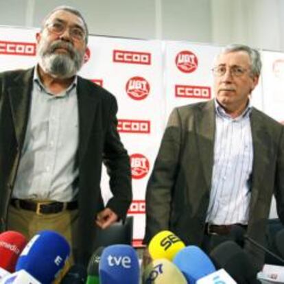 Los secretarios generales de CC OO, Ignacio Fernández Toxo, y de UGT, Cándido Méndez