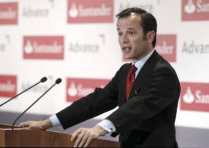 El consejero delegado del Banco Santander, Javier Marn, durante una rueda de prensa. EFE/Archivo