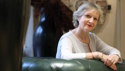 La escritora francesa Lorraine Fouchet, en el hotel Villa Real de Madrid.