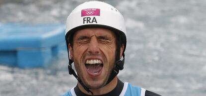 La alegría del francés después de conseguir el oro en la final de aguas bravas C1.