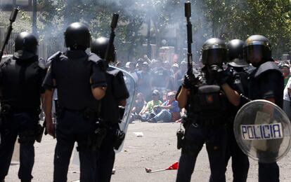 Dos personas han sido detenidas y una decena ha sufrido contusiones hoy en Madrid en la manifestación en defensa de la minería del carbón