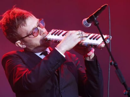 El cantante y m&uacute;sico brit&aacute;nico Damon Albarn durante el concierto de la noche del s&aacute;bado en el Festival SOS 4.8.