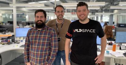 Raúl Torres, CEO y cofundador de PLD Space, Ezequiel Sánchez, presidente ejecutivo, y Raúl Verdú, cofundador y COO.