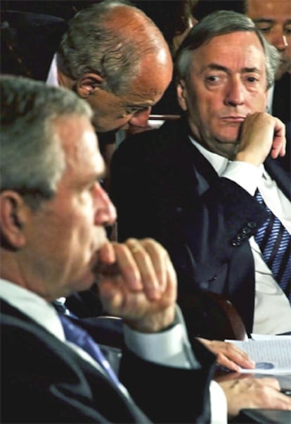 Los presidentes de EE UU y de Argentina, George W. Bush y Néstor Kirchner, durante la IV Cumbre de las Américas, desarrollada en noviembre de 2005 en Mar del Plata (Argentina). Fue imposible un acuerdo sobre el libre comercio.
