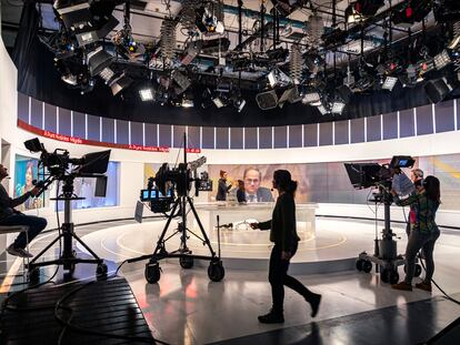 Uno de los platós de la televisión autonómica valenciana À Punt.