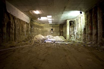 Imagen de la antigua Fuente de los caños del Peral, encontrada en las obras del metro de ópera.