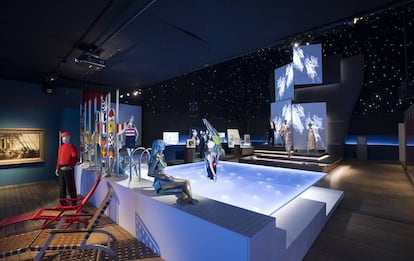 Imagen del espacio central de la exposición 'Ocean liners' en el Victoria & Albert Museum