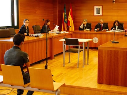 El acusado durante el juicio.