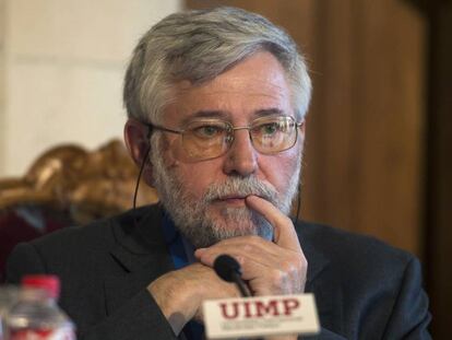 Florencio Dom&iacute;nguez, la pasada semana en la Universidad Internacional Men&eacute;ndez Pelayo en Santander.