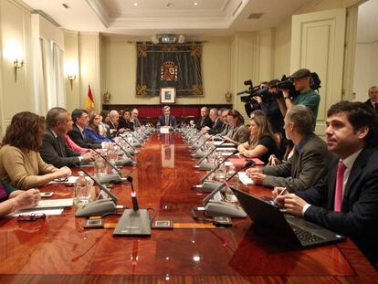 El presidente del Consejo General del Poder Judicial, Carlos Lesmes, preside la reunión de coordinación del plan especial sobre juzgados especializados en cláusulas suelo en la sede del CGPJ, en Madrid.