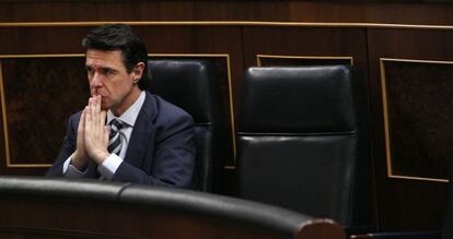 El ministro de Industria, Jos&eacute; Manuel Soria, durante un pleno del Congreso.