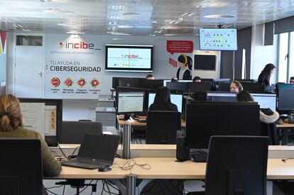 Trabajadores del Instituto Nacional de Ciberseguridad de España (Incibe), dependiente del Ministerio de Asuntos Económicos y Transformación Digital.