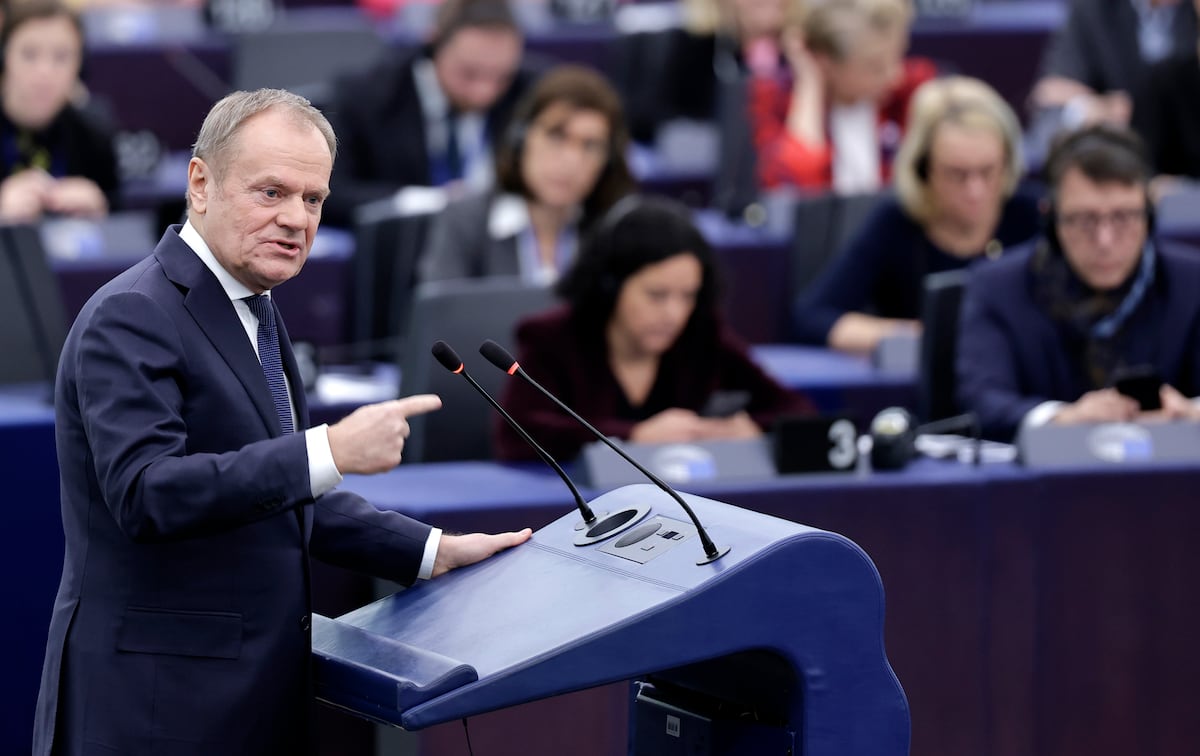 Tusk demands more investment in defense: “To survive, Europe has to arm itself”