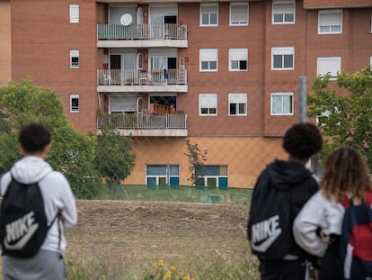 Viviendas ocupadas ilegalmente en Alcobendas, en una foto de archivo.