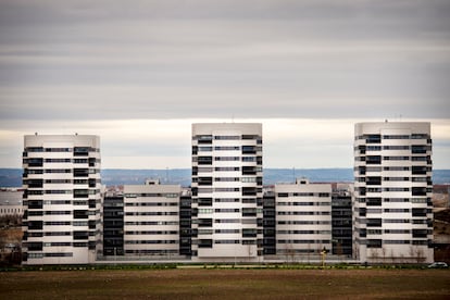 Edificios en el barrio de Valdebebas, Madrid, en una fotografía del pasado viernes.